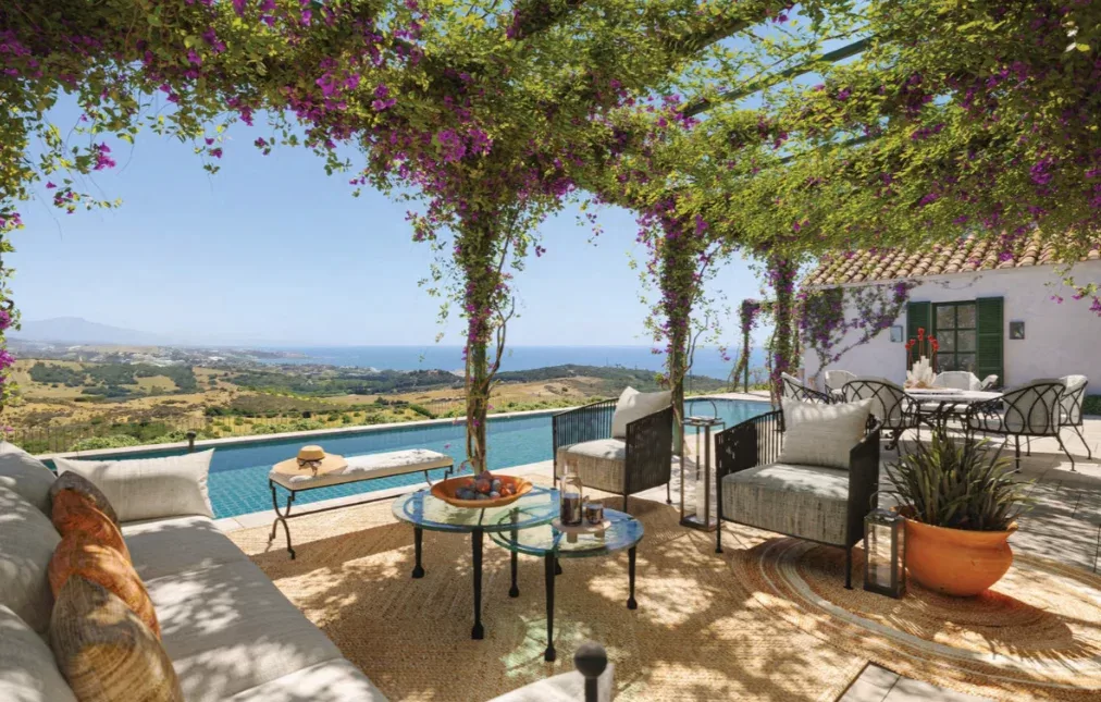 Finca-Style Luxury Villa: Sea Views, Pool & 24hr Security – Ready Q1 2027 — photo 2