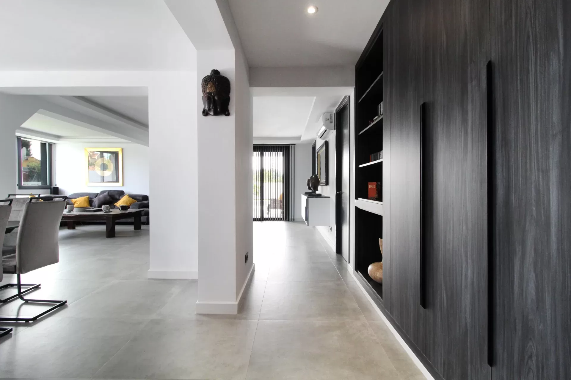 Renovated Single-Level Villa with Private Pool near San Pedro Beach — photo 10