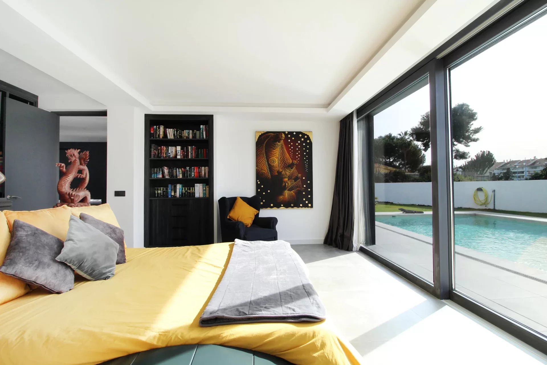 Renovated Single-Level Villa with Private Pool near San Pedro Beach — photo 17