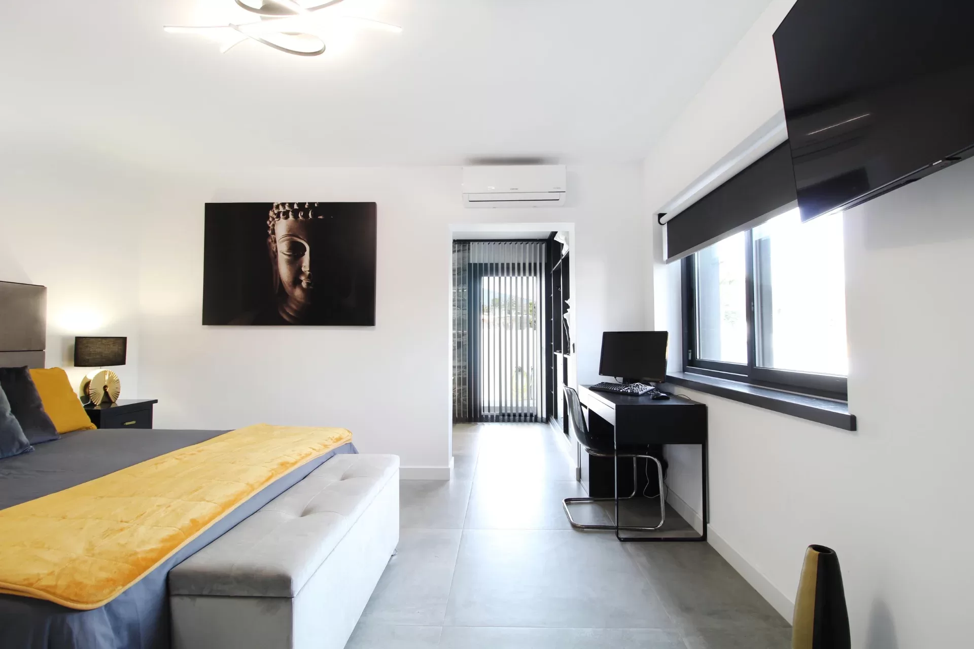 Renovated Single-Level Villa with Private Pool near San Pedro Beach — photo 13