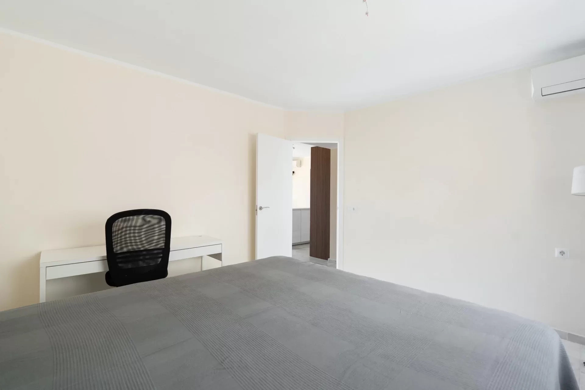 Apartment with sea views, south-facing terrace and tourist license in Torreblanca — photo 8