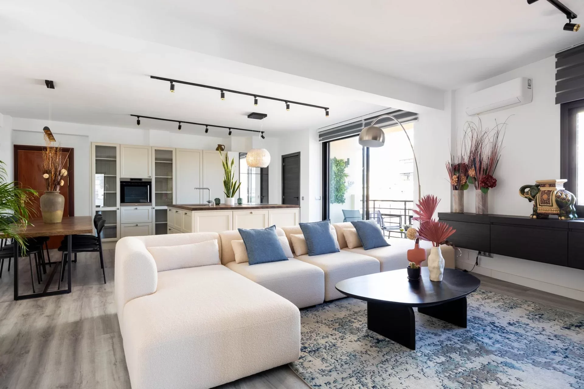 Apartment with style and design, top location in Fuengirola — photo 2