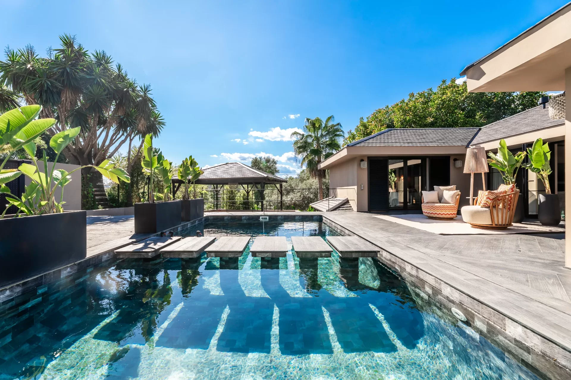 Turnkey Designer Villa with Panoramic Frontline Golf Views in Guadalmina Alta