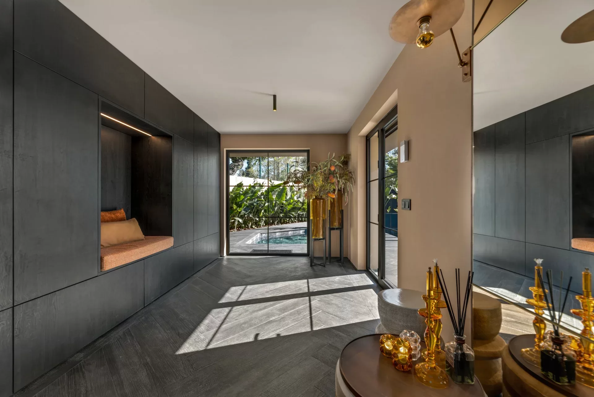 Turnkey Designer Villa with Panoramic Frontline Golf Views in Guadalmina Alta — photo 9
