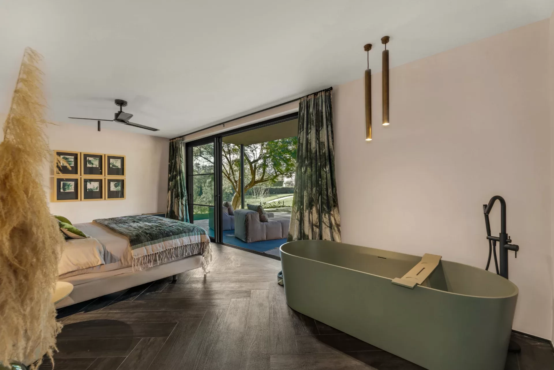 Turnkey Designer Villa with Panoramic Frontline Golf Views in Guadalmina Alta — photo 13