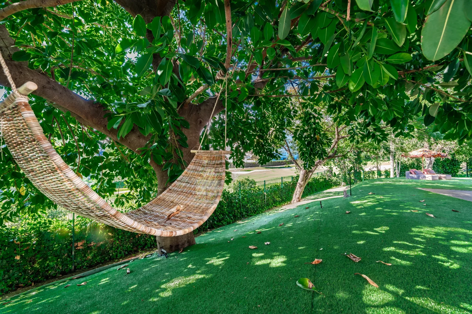 Turnkey Designer Villa with Panoramic Frontline Golf Views in Guadalmina Alta — photo 16