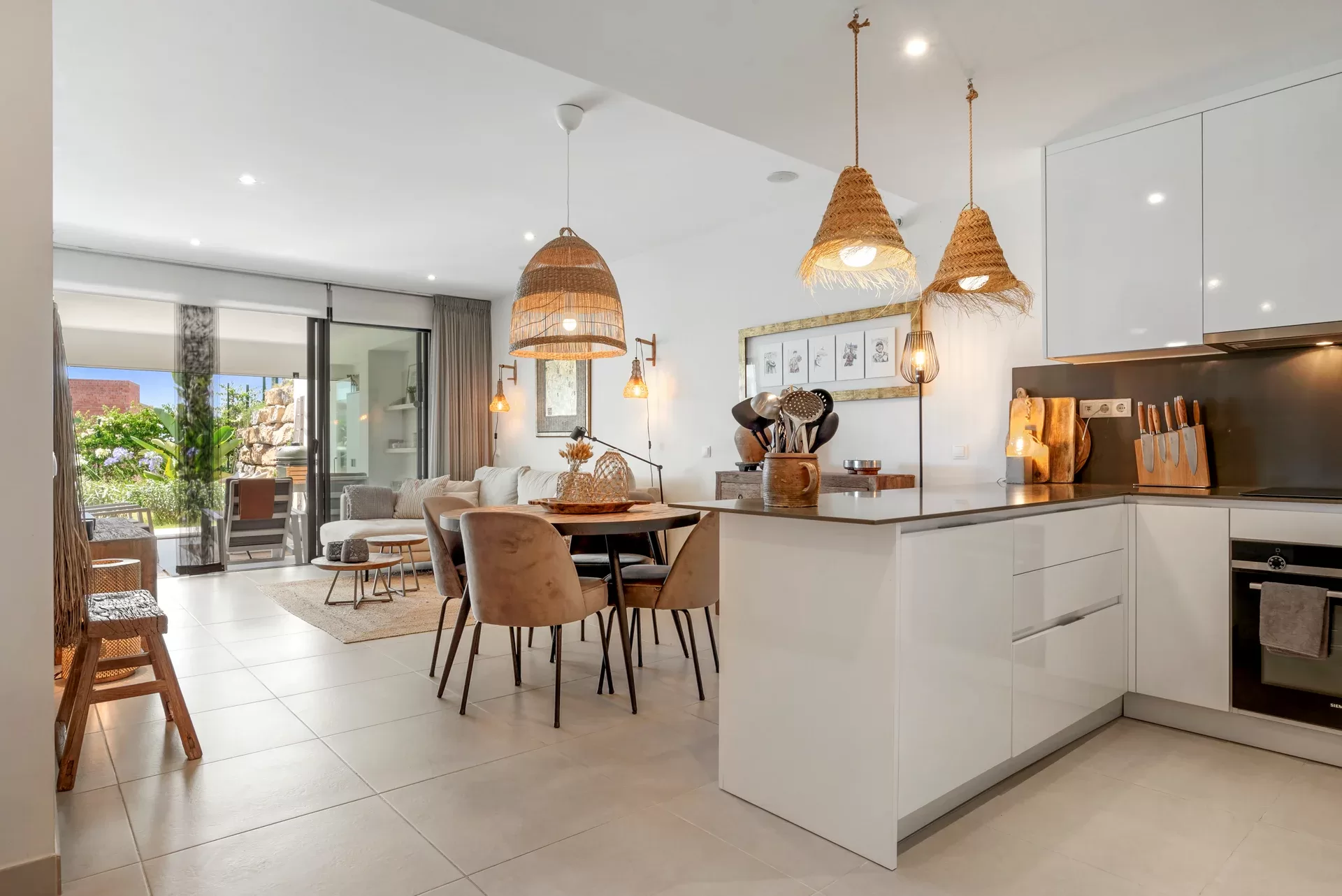 Contemporary Garden Apartment with Glazed Terrace Beside Estepona Golf — photo 8