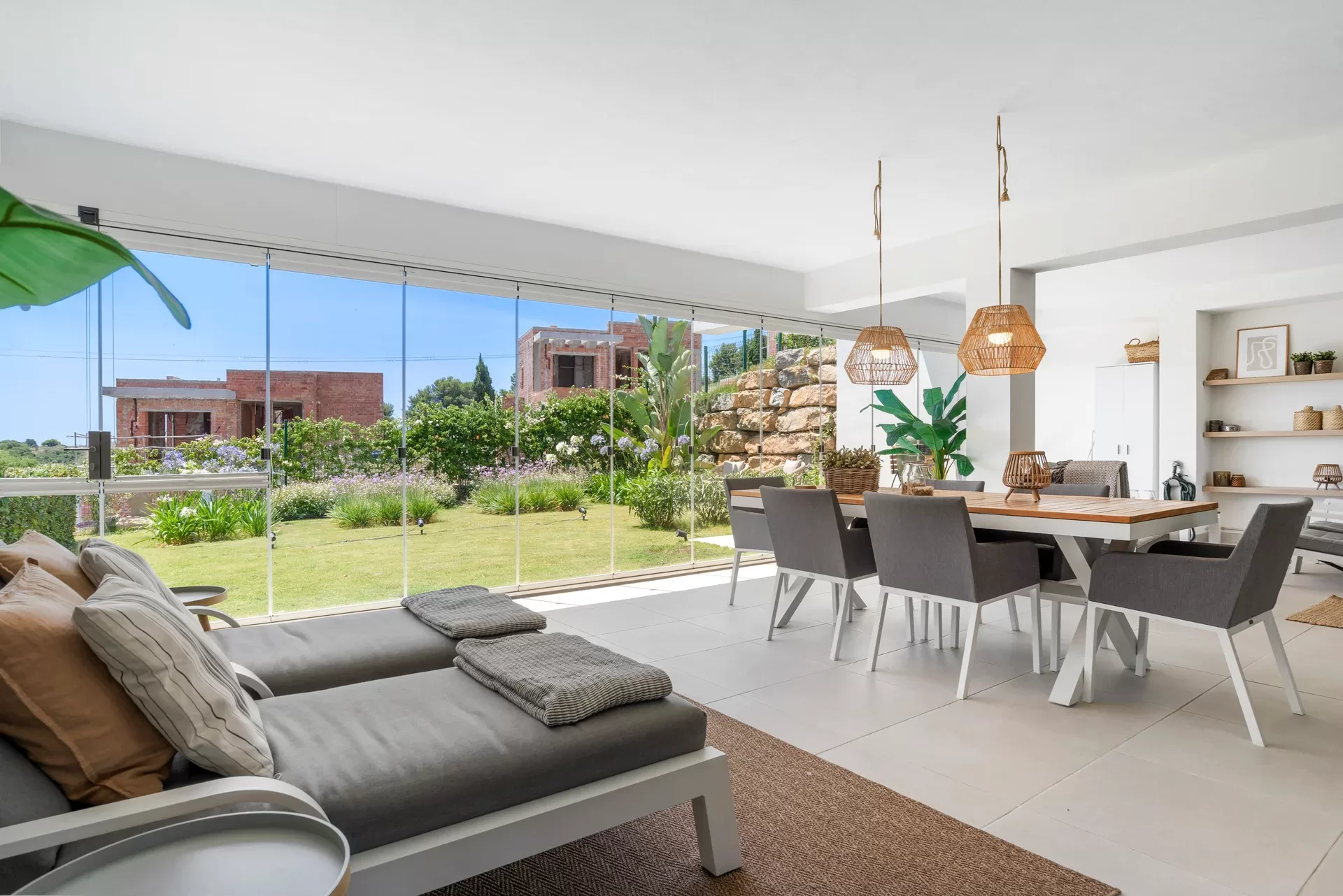 Contemporary Garden Apartment with Glazed Terrace Beside Estepona Golf — photo 17
