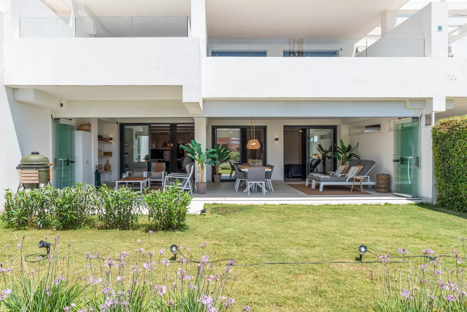 Contemporary Garden Apartment with Glazed Terrace Beside Estepona Golf — photo 3